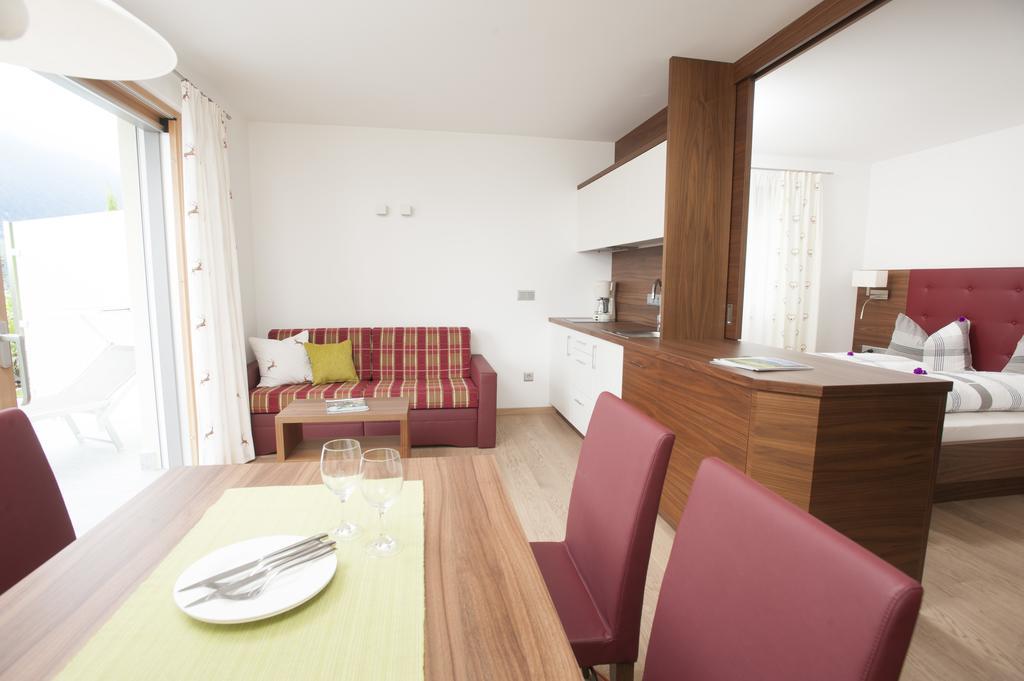 Apartmenthaus Gruberhof Scena Szoba fotó